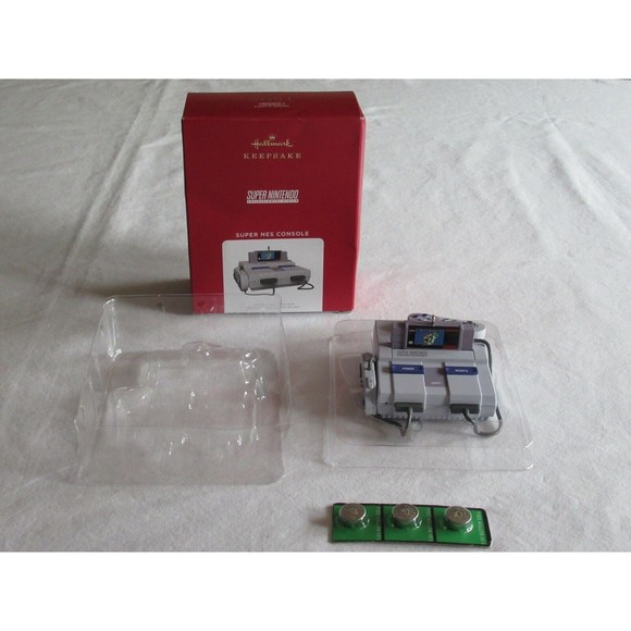 FLAW* 2021 Hallmark SuperMarioWorld Nintendo Console Ornament Magic Light Sound - Picture 4 of 12